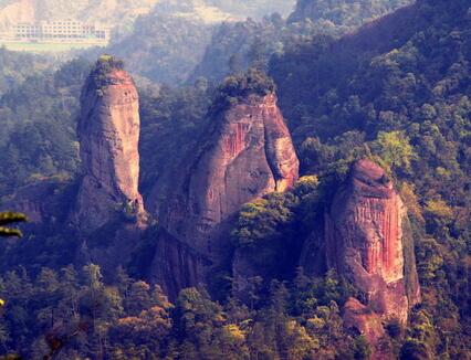 八大寨、铜鼓石、万笏朝天旅游开发