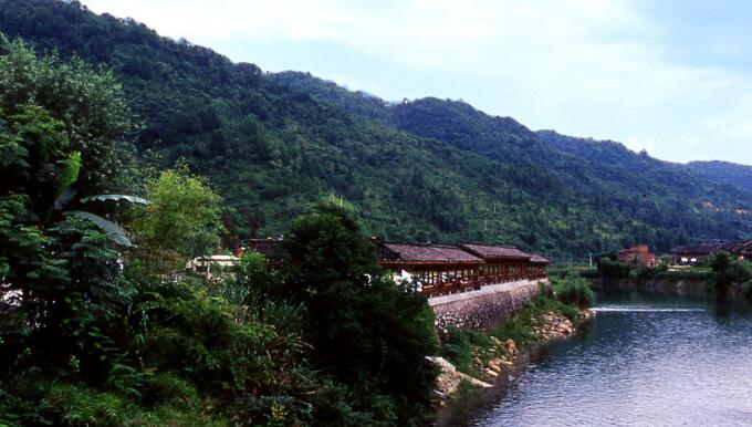 平塘县塘边镇星球度假村建设项目